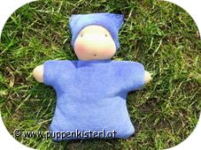 Ein Erstlingsp�ppchen in Blau